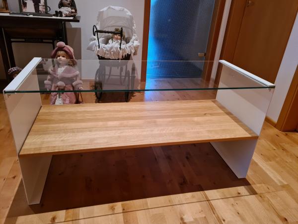 Couchtisch mit Glasplatte und Massivholzplatte Wildeiche