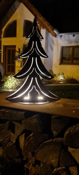 Gartendeko - Stahl-Tannenbaum 3D