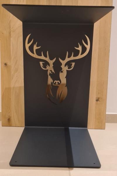 Beistelltisch mit Hirschmotiv