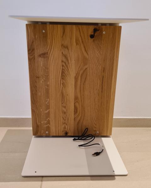 Beistelltisch mit Hirschmotiv, Massivholz Wildeiche mit LED