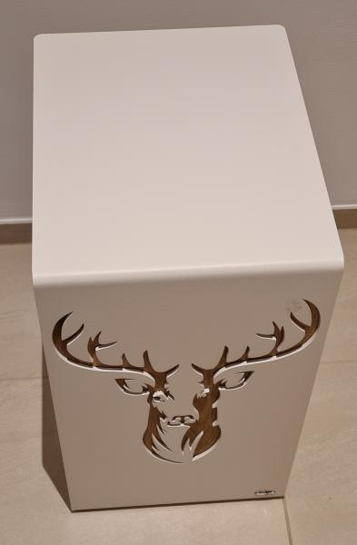 Beistelltisch mit Hirschmotiv, Massivholz Wildeiche