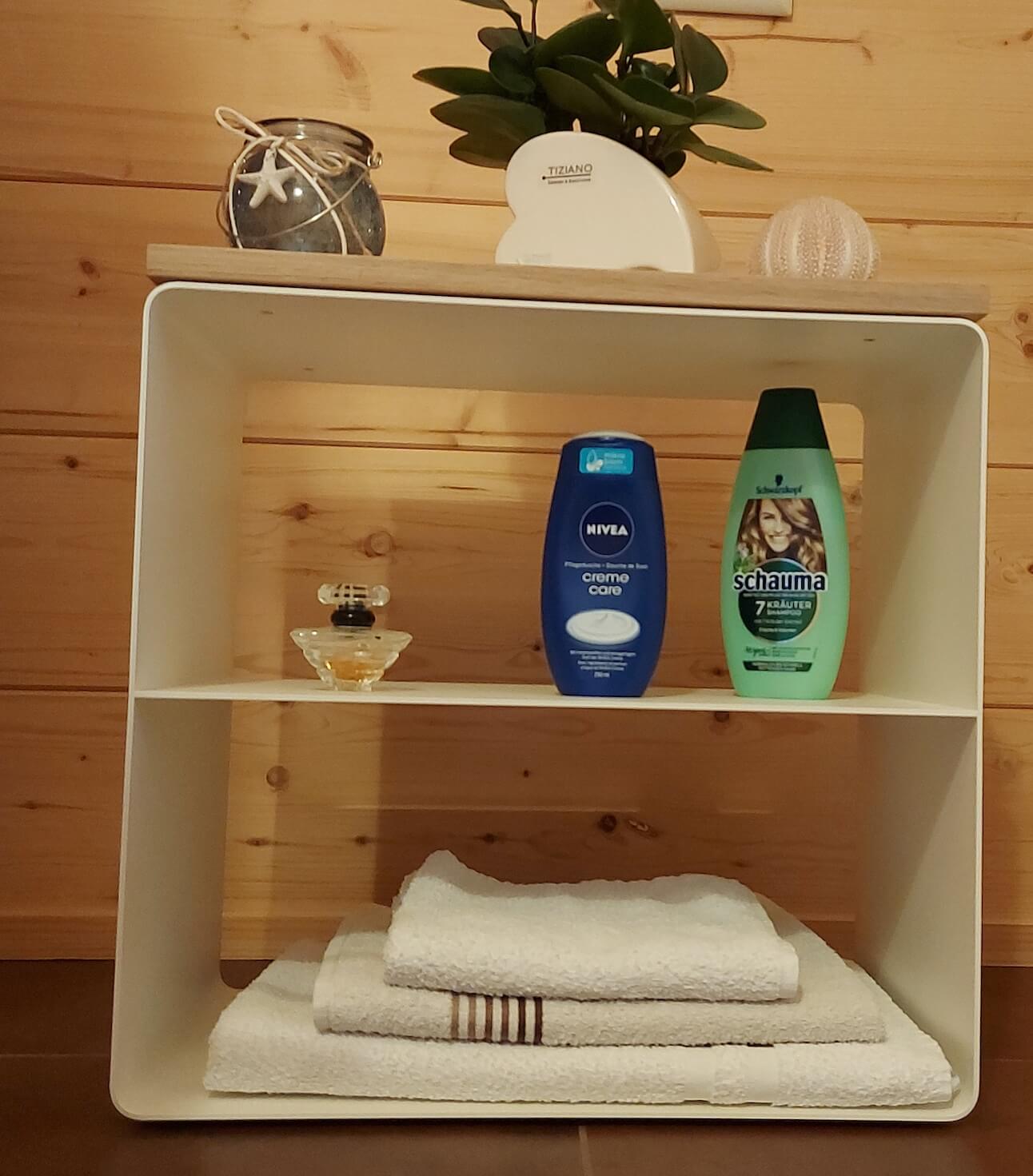 Nachttisch mit Holzabdeckung - Stahl 3 mm & Massivholz